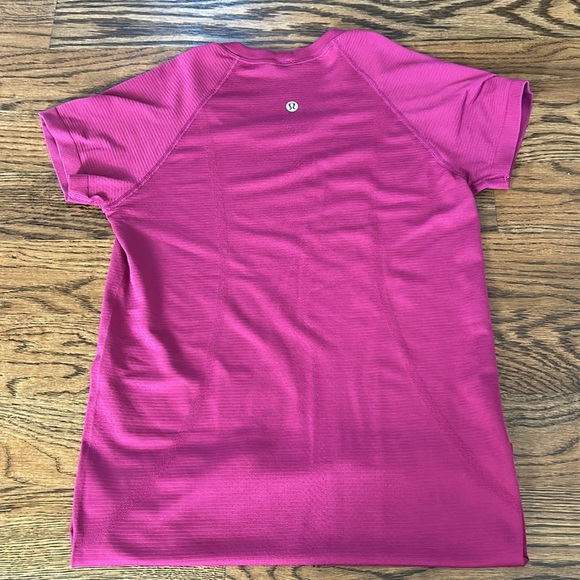 Swiftly Tech 2.0 in Raspberry - Picture 2 of 3